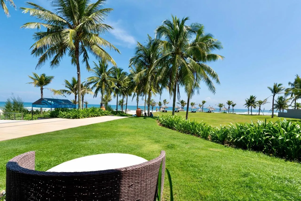 Luxury Ocean Villa 3 Bedrooms Close To The Beach Da Nang